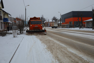 очистка улиц после снегопада - фото - 1