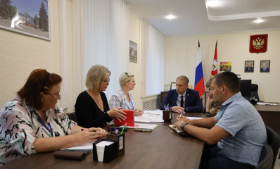 в Сафоновском округе обсудили реализацию социальных контрактов для поддержки жителей - фото - 1
